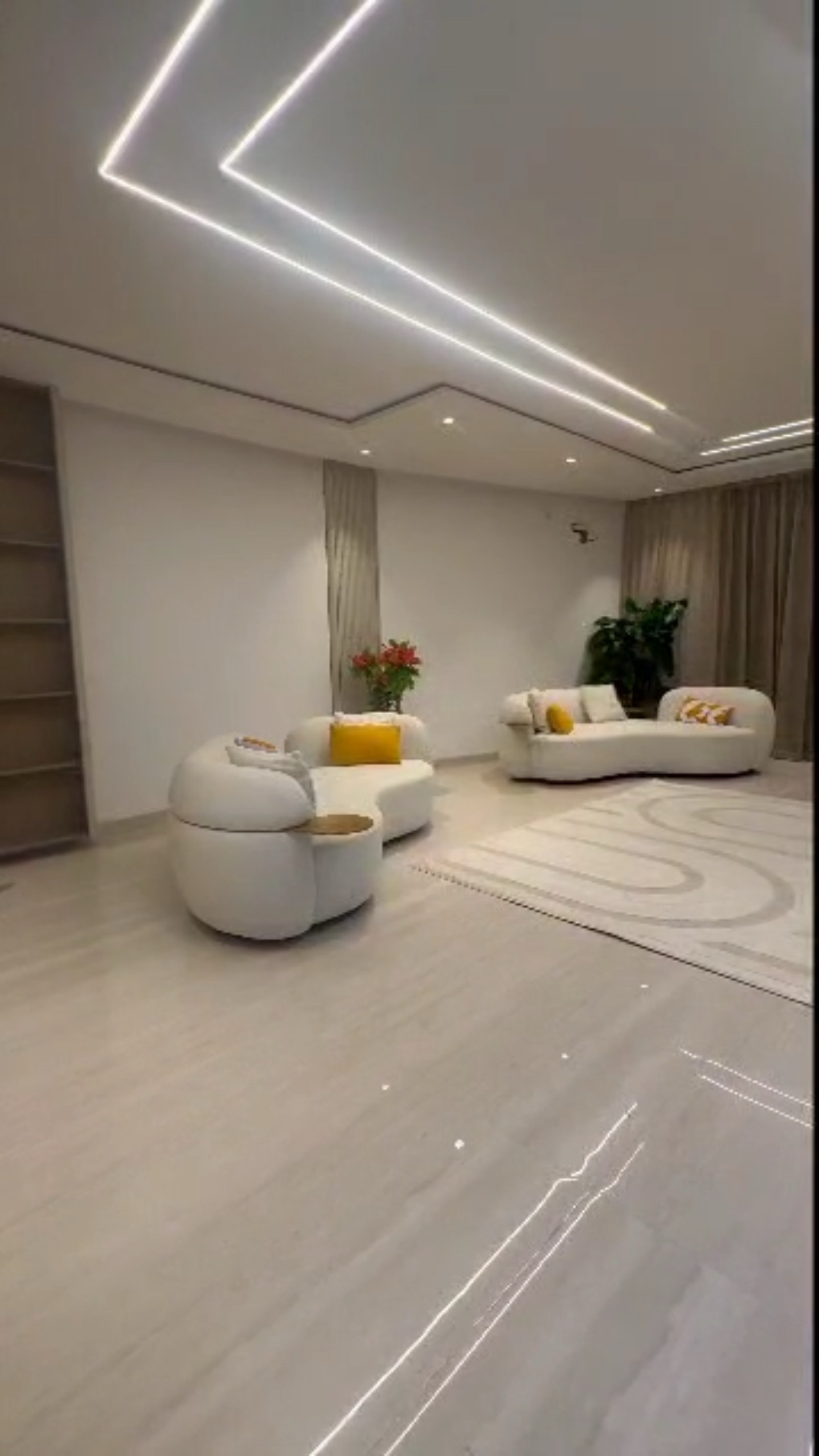 Appartement meublé 3 chambres avec parking à Liberté 6 Extension — photo 1