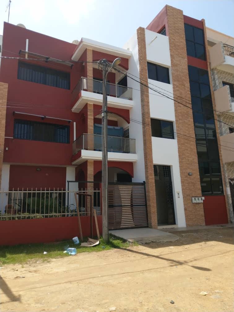 Immeuble de 3 appartements aux Mamelles